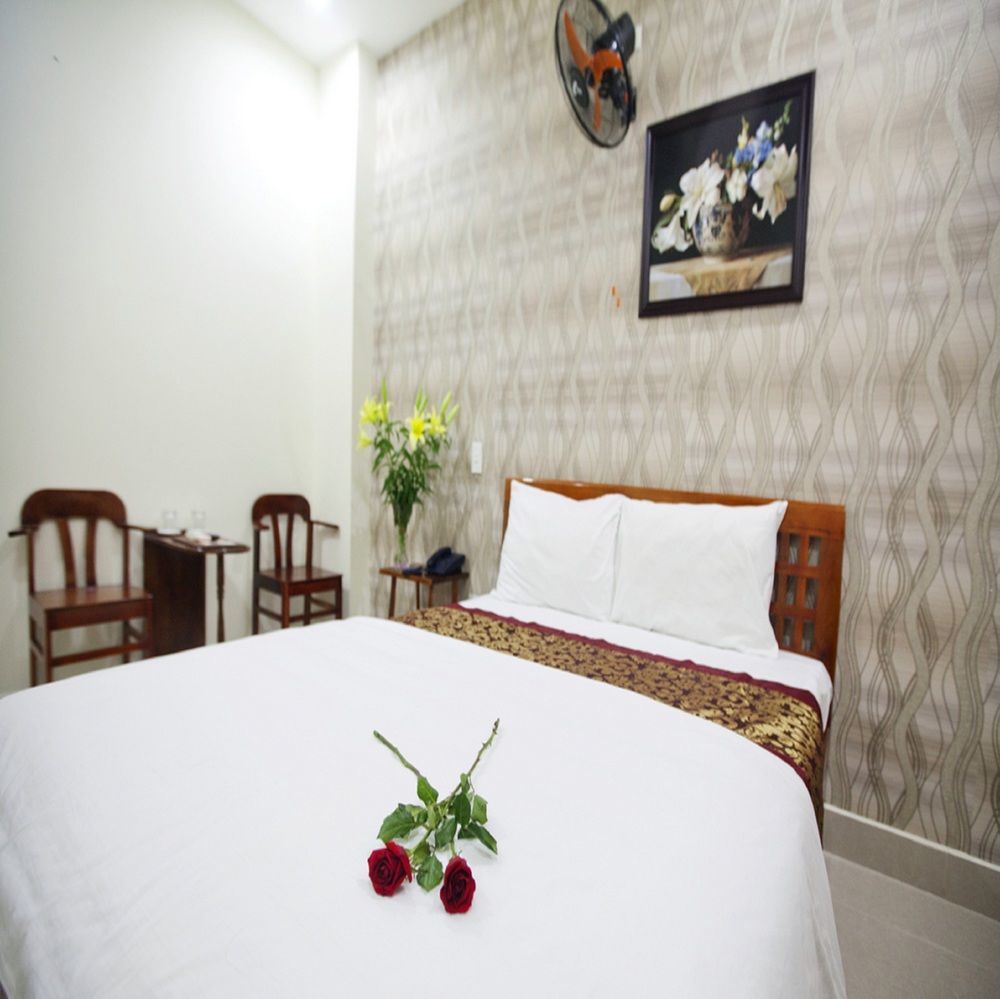 Tuan Phong Hotel Da Nang Exterior photo